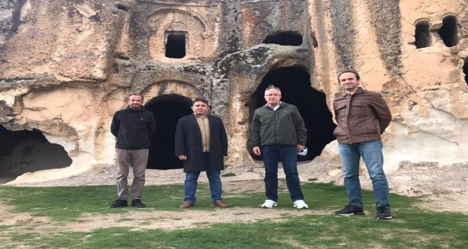 Kaya, Altınovalı misafirlerine Afyon’u tanıttı