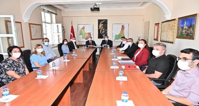 Osmaniye Valisi Yılmaz: "Ne yazık ki vaka sayılarında artış gözlemliyoruz"