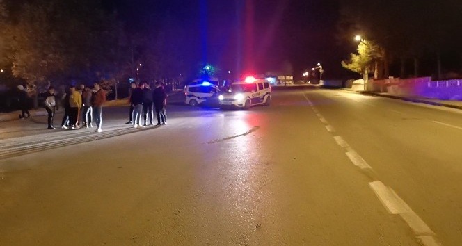 Şehitliğin duvarına çarpan motosiklet sürücüsü hayatını kaybetti