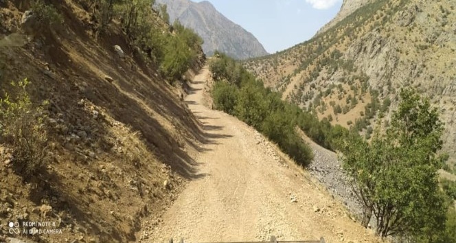 Beytüşşebap’ta yol yapım çalışmaları