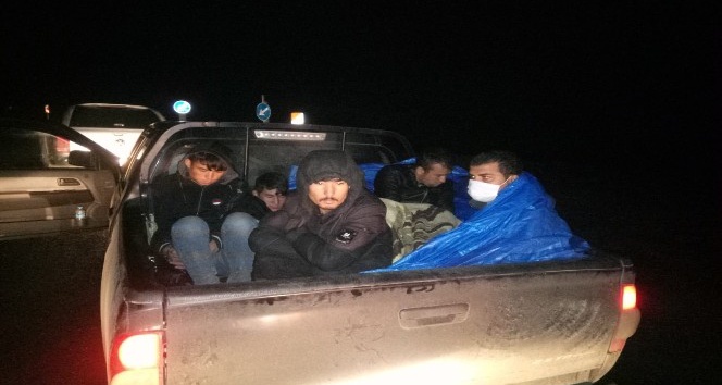 Ardahan’da 22 düzensiz göçmen yakalandı