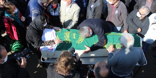 Ayda'nın annesi Fidan Gezgin, son yolculuğuna uğurlandı