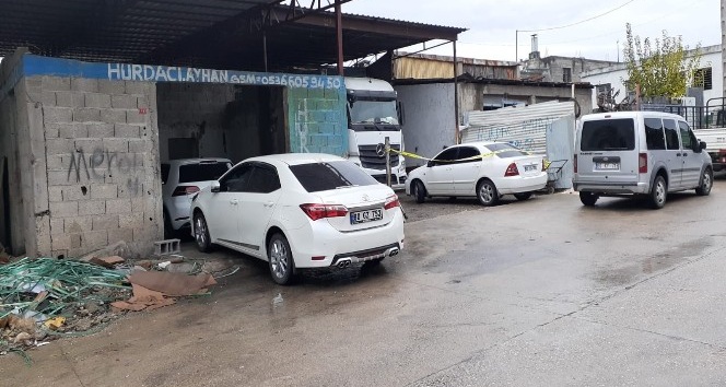 Silahlı saldırıya uğrayan garson hayatını kaybetti