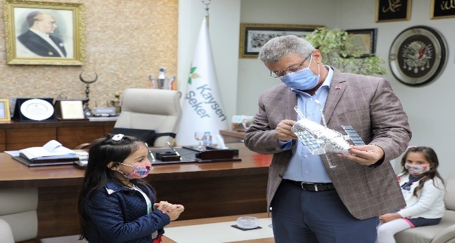 Maket teleskopla NASA’dan ödül alan çiftçi çocukları Kayseri Şeker’de