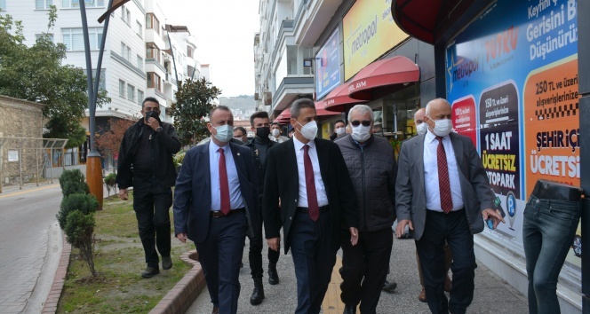 Validen vatandaşlara uyarı: 'Kurban olurum tedbirli olalım'