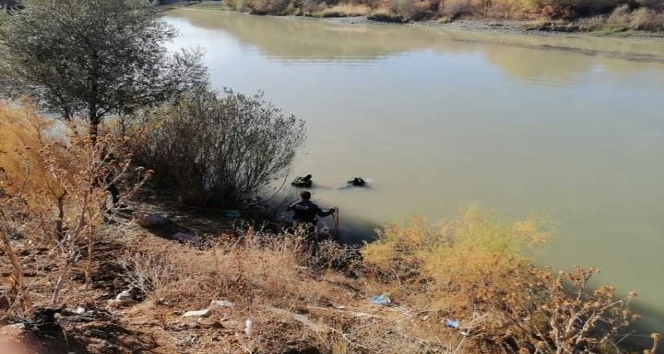 Bingöl’de nehirde kaybolan gencin cansız bedenine ulaşıldı