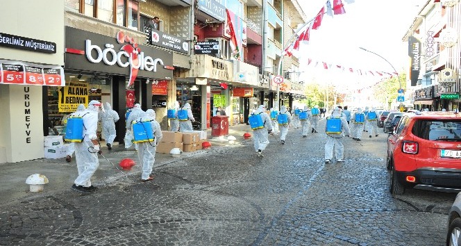 Karaman Belediyesinin korona virüs ile mücadelesi devam ediyor