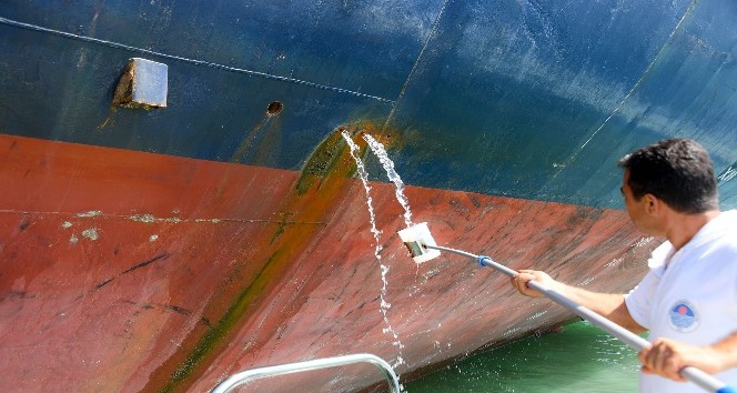 Mersin’de denizi kirleten gemilere 40 milyon lira ceza