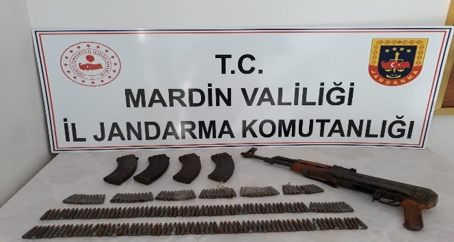 Mardin’de teröristlere ait mühimmat ele geçirildi