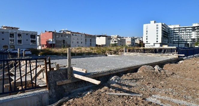 Çiğli’de üst yapı çalışmaları hız kesmiyor