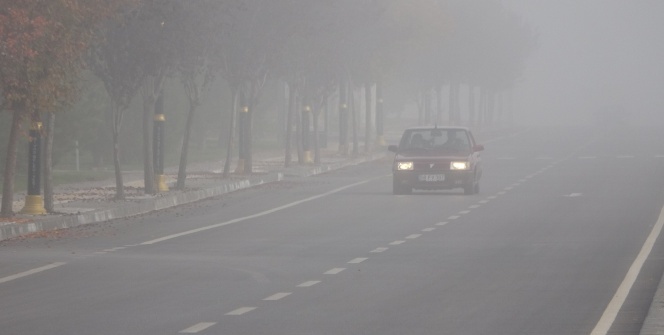 Sivas adeta dondu, arabaların camları buz tuttu