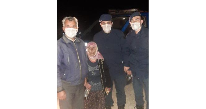 Alzheimer hastası kadını jandarma ekipleri buldu