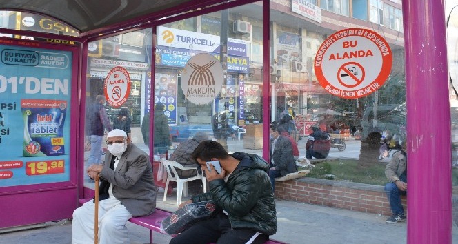 Kızıltepe’de sigara yasağına karşı uyarıcı afişler asılıyor
