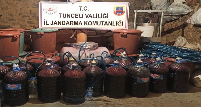 Tunceli’de 500 litre sahte içki ele geçirildi