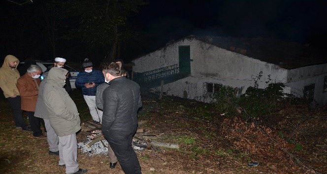 Yaşlı kadını domuz bağı ile bağlayıp çuvala koydular, çuvalı da dikip ölüme terk ettiler