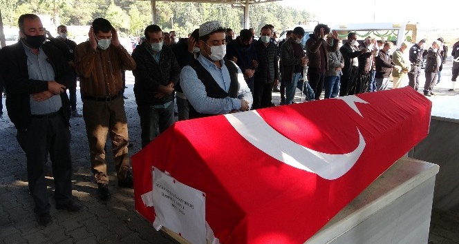 Kazada hayatını kaybeden polis memuru toprağa verildi