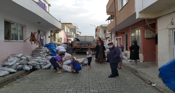 Lapseki’de 413 ton kömür yardımı