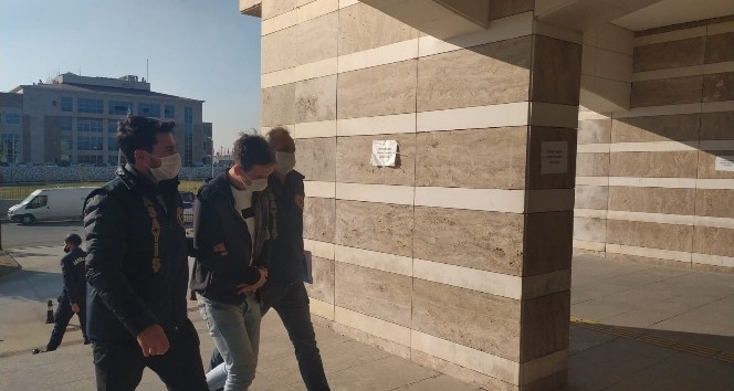 Apartmanlardan ayakkabı çalan hırsız yakalandı