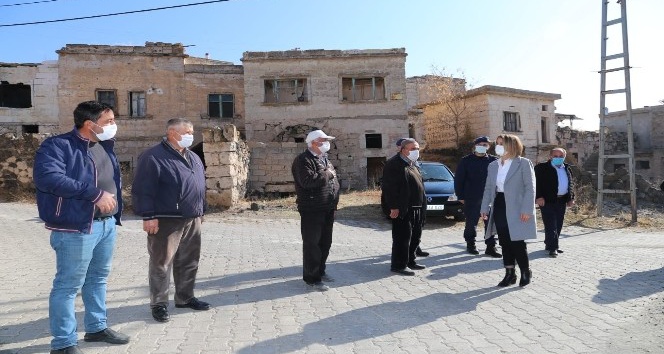 Nevşehir Valisi Becel, köy ziyaretlerine devam ediyor