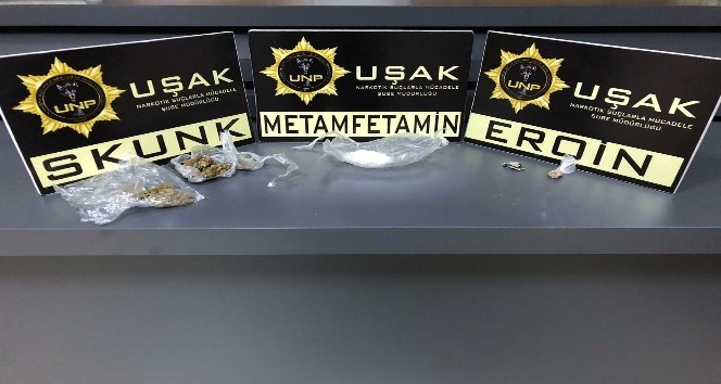 Uşak’ta yabancı uyruklu iki uyuşturucu taciri tutuklandı