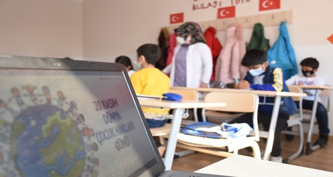 Diyarbakır’da Dünya Çocuk Hakları Günü kutlandı