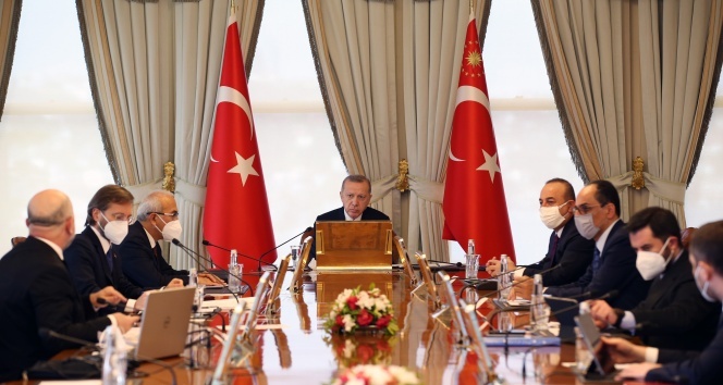 Cumhurbaşkanı Erdoğan: &quot;Salgın tedbirleri nedeniyle kongrelerimizi erteliyoruz&quot;