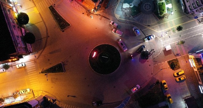 Yalova’da sokağa çıkma kısıtlamaları denetlendi