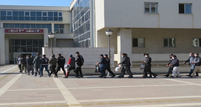 Osmaniye’de DEAŞ operasyonuna 9 tutuklama