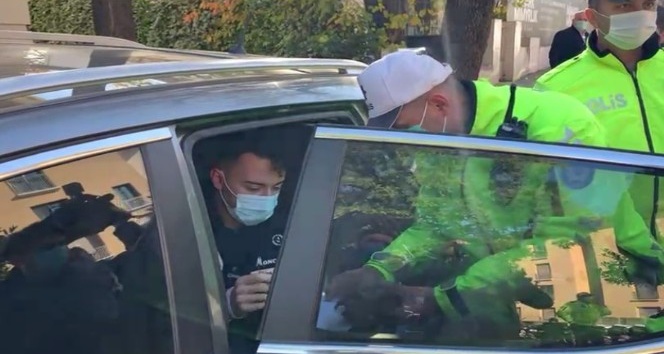 Ünlü youtuber feci kazada ölümden döndü