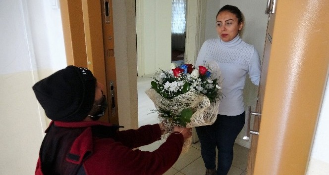 Boşanma davası açan eşinden af diledi