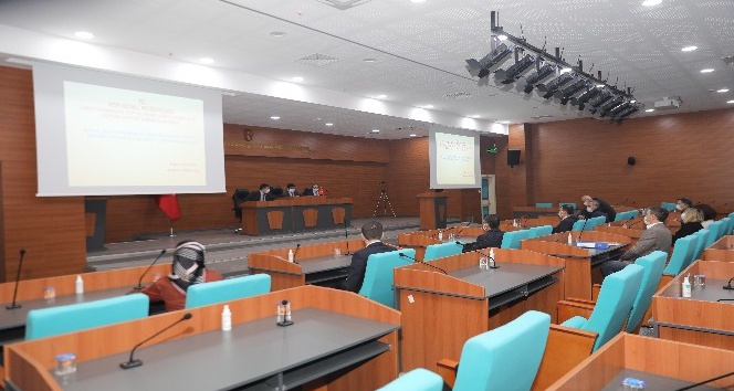 Burdur Valisi Arslantaş, jeotermal etüt çalışmasıyla ilgili brifing aldı