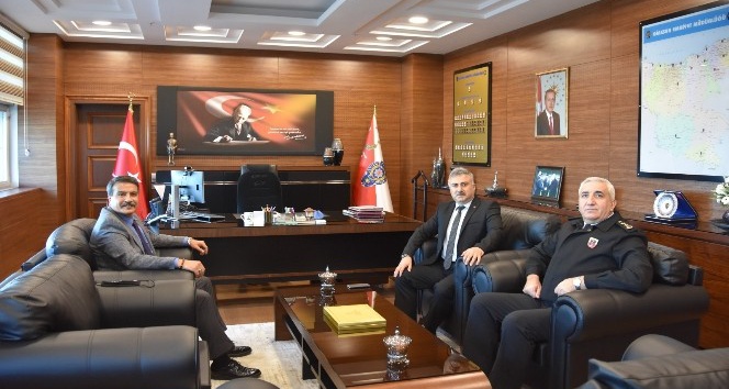 Trabzon’dan Giresun Emniyet Müdürlüğü’ne nezaket ziyareti