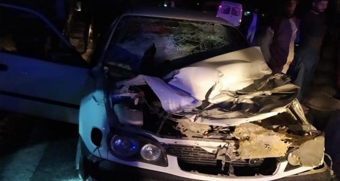 Şanlıurfa’da otomobil biçerdövere çarptı: 1 ölü, 2 yaralı