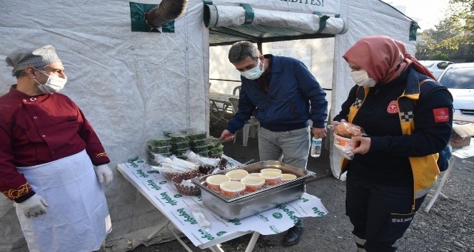 Osmaniye’de filyasyon ekiplerine sıcak çorba