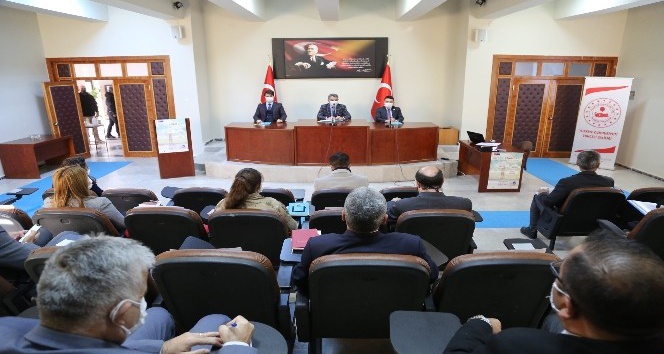 Tunceli’de Kadına Yönelik Şiddetle Mücadele Toplantısı