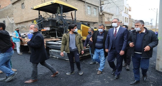 Eyyübiye Belediyesi asfaltlama çalışmalarına devam ediyor