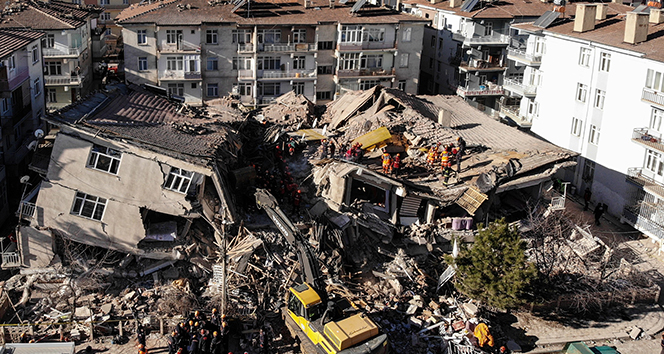 Elazığ&#039;da depreminde 14 kişinin öldüğü Dilek Sitesi ile ilgili 23 şüpheli hakkında dava açıldı