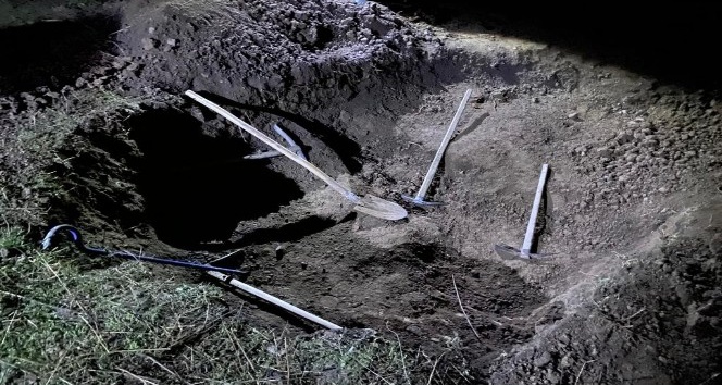 Jandarma’dan define avcılarına suçüstü