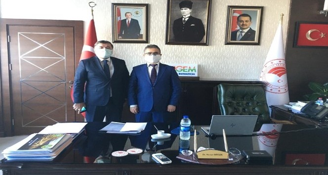 Başkan Şenlikoğlu Giresun’da yapılması planlanan projeler için Ankara’nın yolunu tuttu