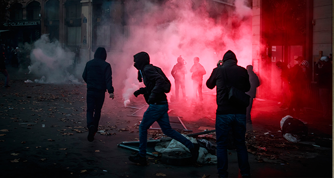 Fransa’daki protestolar devam ediyor