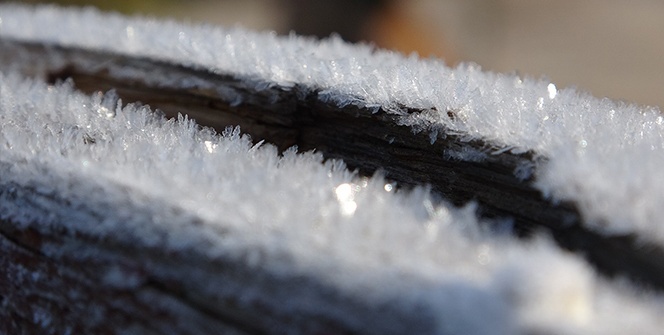Soğuk hava, nehir ve dereleri dondurdu