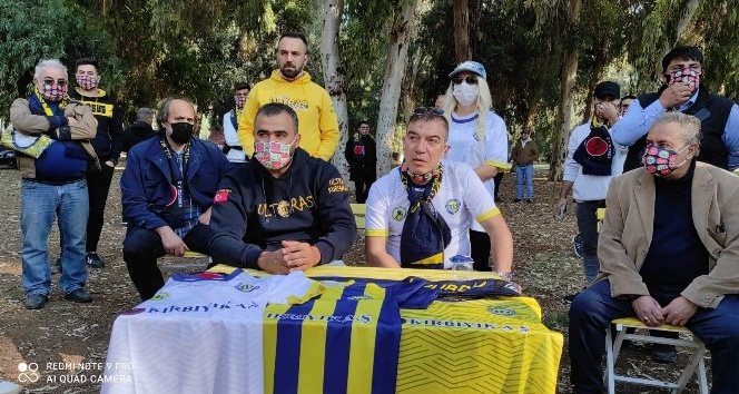 İş adamı Kırbıyık, Tarsus İdman Yurdu taraftarlarıyla buluştu