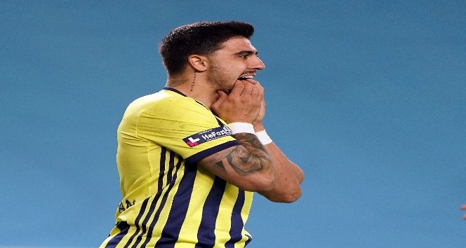 Ozan Tufan Beşiktaş derbisini yine boş geçmedi