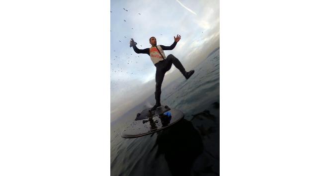Kenan Sofuoğlu fliteboard yaparken suya düştüğü videoyu paylaştı