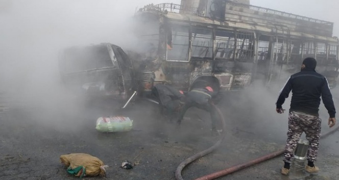 Pakistan’da yolcu otobüsü ile kamyon çarpıştı: 13 ölü, 17 yaralı