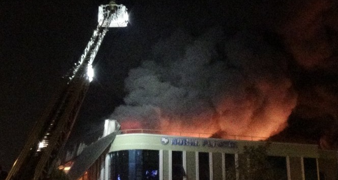 İzmir’deki büyük fabrika yangını kontrol altında