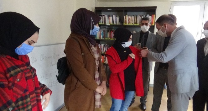 MHP Diyarbakır Kadın Kolları Başkanı değişti, Milliyetçi Anneler Birliği toplu olarak partiye katıldı