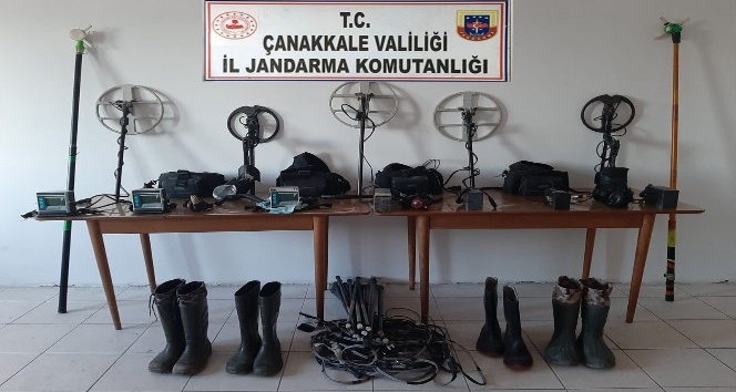 Çanakkale’de 17 defineci gözaltına alındı