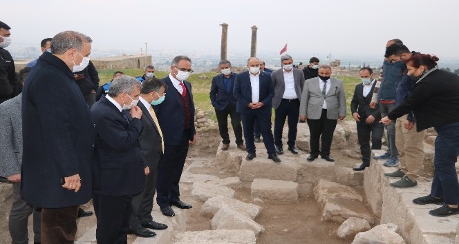 Arkeologlar Edessa Krallığının sarayının peşine düştü