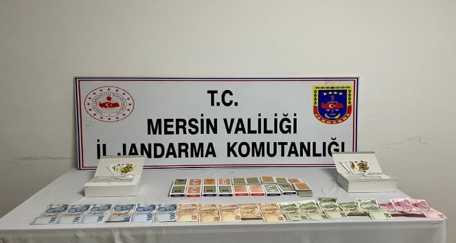 Mersin’de kumar oynayan 8 kişiye 79 bin lira ceza uygulandı